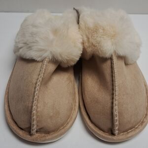Women's Tan DONPAPA slippers size 6.5-7.5